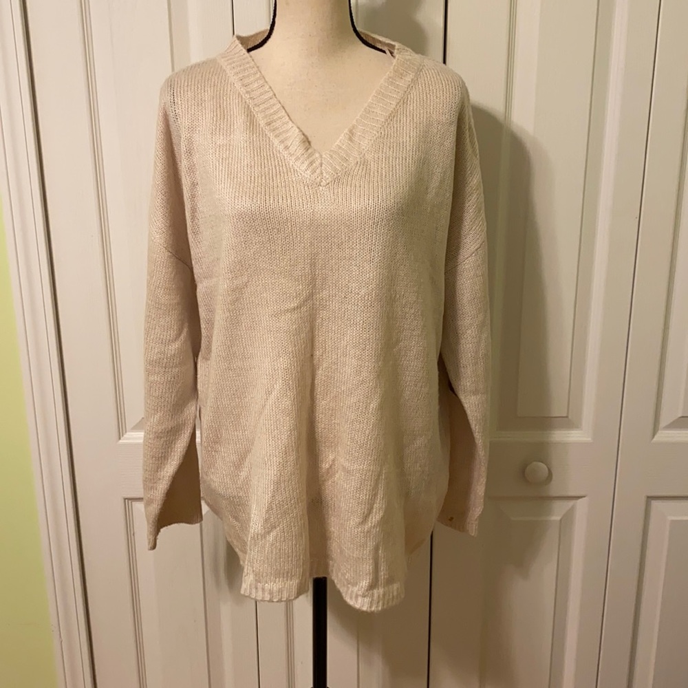 Absolutely creative worldwide V Neck Sweater